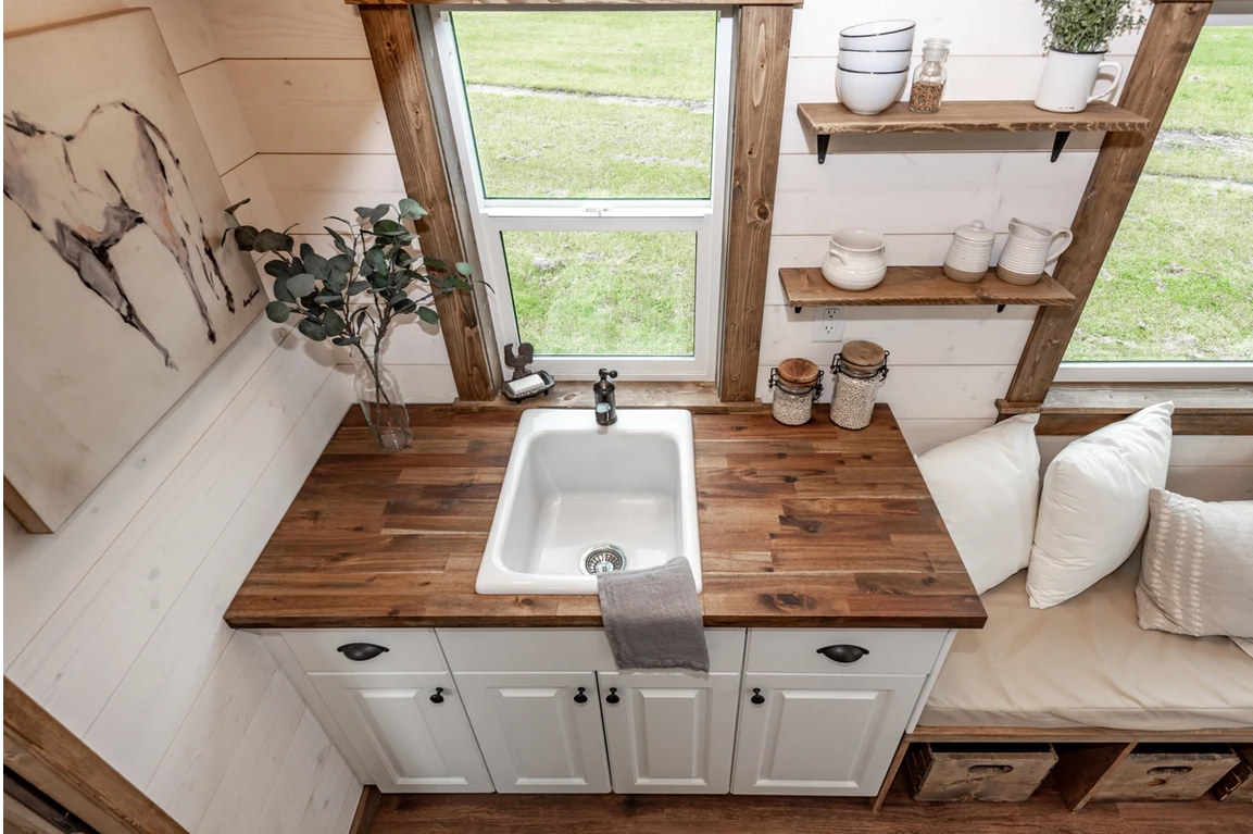 The Roomette Model kitchen Sink